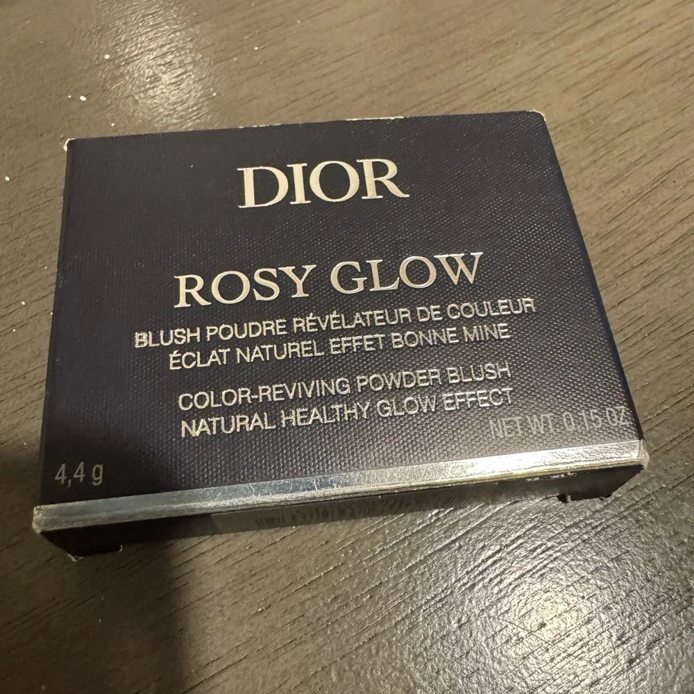 NIB- ROSY GLOW BLUSH IN POPPY CORAL